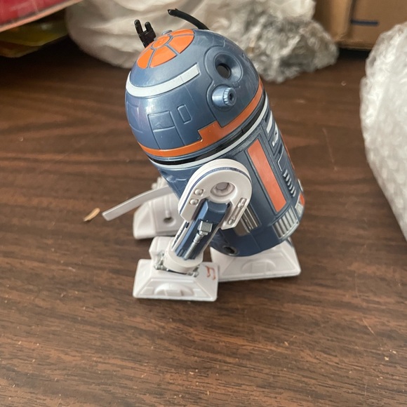 Star Wars Galactic Starcruiser Chandrila Star Line SK-620 Droid Wind Up - Picture 4 of 6